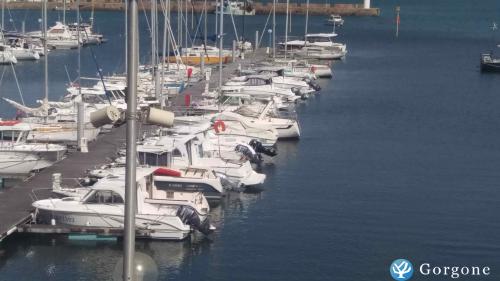 Vue sur le port de l\'appartement