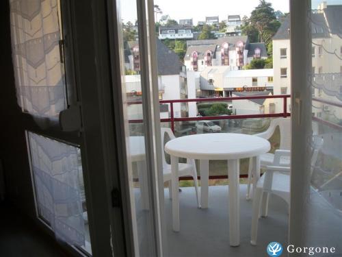 Photo n°7 de :Apt T2 situ sur la plage de Trestraou