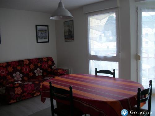 Photo n°4 de :Apt T2 situ sur la plage de Trestraou
