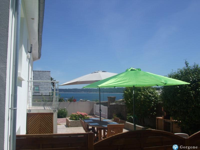 Photo n°10 de :Maison avec jardin et vue sur mer