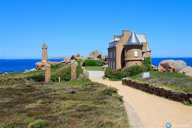 Photo n°10 de :Apt T2 trs belle vue mer - Plage de Trestraou - Accs Internet