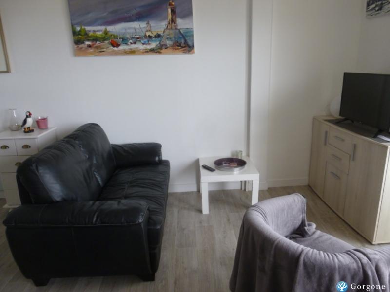 Photo n°3 de :Apt T2 trs belle vue mer - Plage de Trestraou - Accs Internet